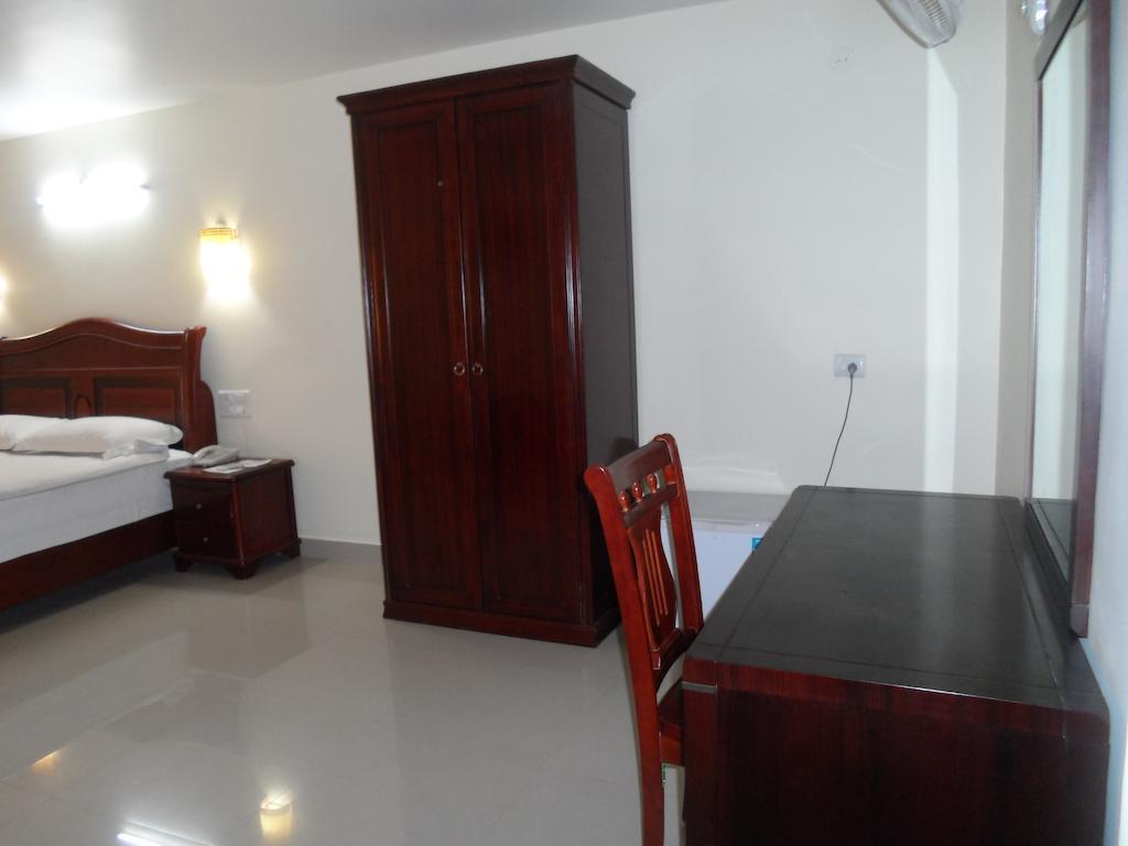 Hôtel Psr à Tirupati Extérieur photo